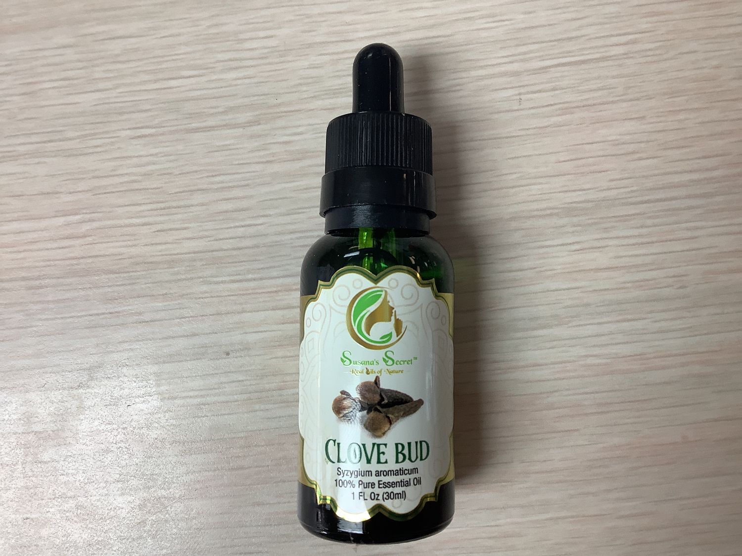 SUSANNAS SECRET CLOVE BUD ESSENTIAL OIL 1 oz