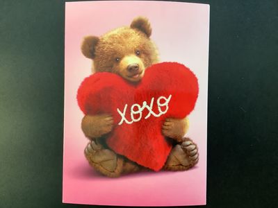 AVANTI HOLIDAY BEAR HUGS VALENTINES DAY CARD
