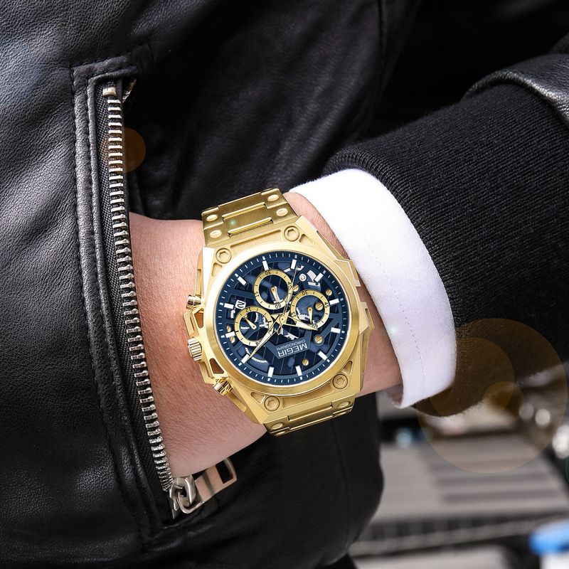 MEGIR Men's Watches Waterproof Sports Wristwatches Quartz Military Chronograph Luminous Male Clock Calendar Relogio Masculino 4220