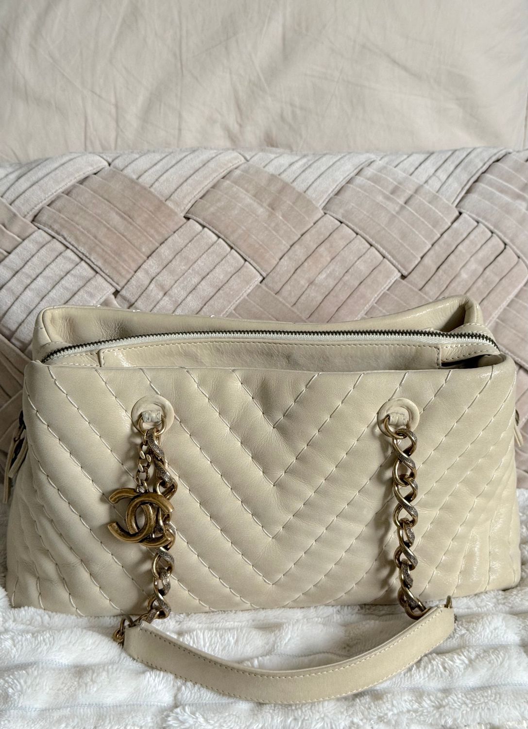 Chanel Surpique CC Charm Chevron Iridescent Tote in Calfskin