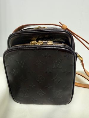 Louis Vuitton Vernis Wooster Cross Body