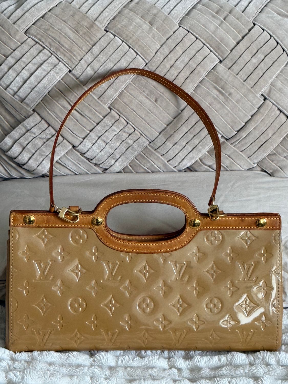 Louis Vuitton Roxbury Drive Perle (Beige) Monogram Vernis