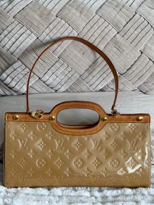 Louis Vuitton Roxbury Drive Perle (Beige) Monogram Vernis