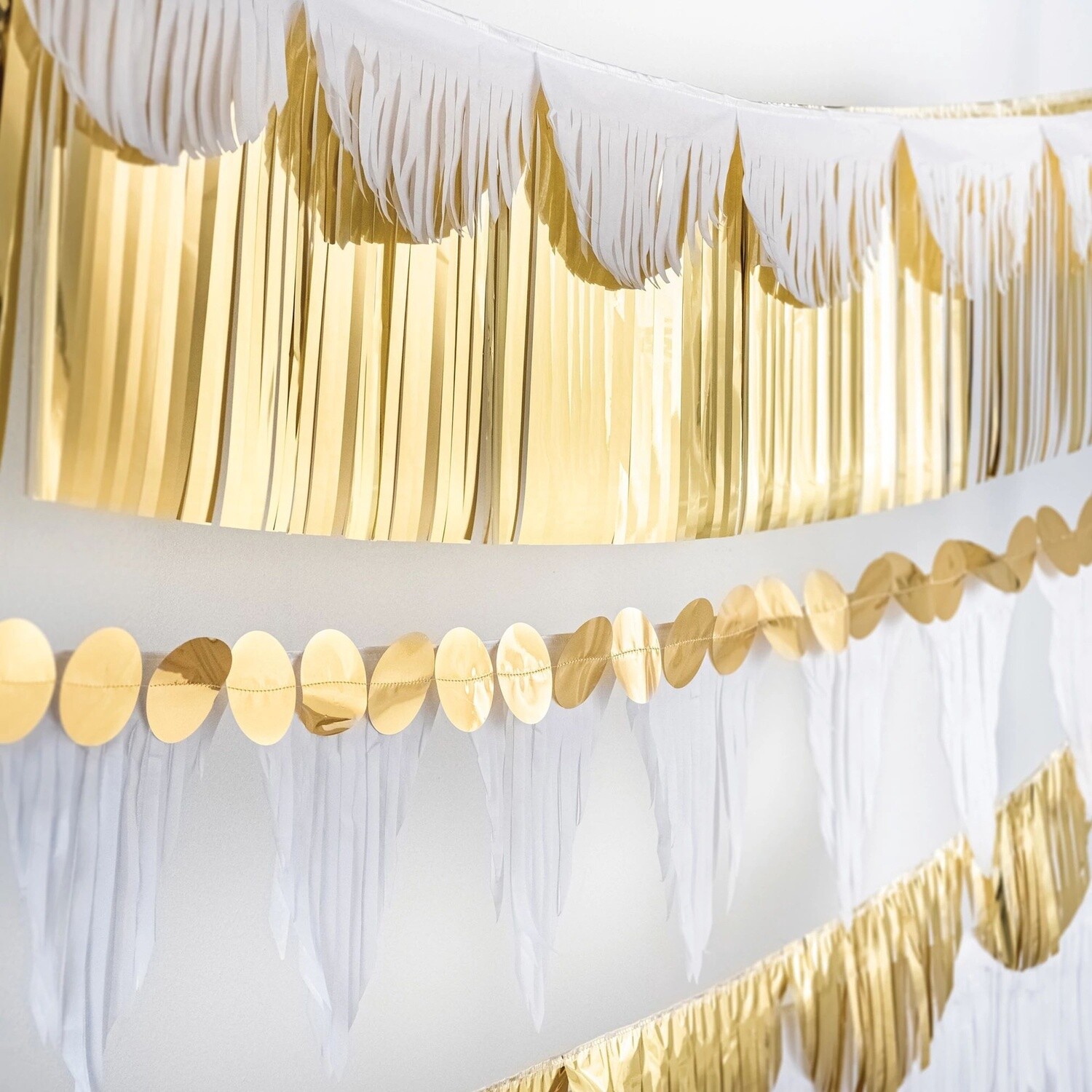 Multishape  Fringe Paper Banners, 6ft, 6ct, Color: WHITE &amp; GOLD