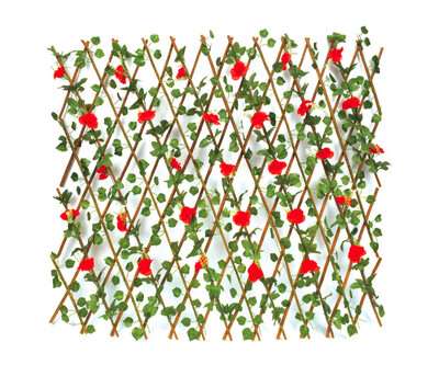 Expandable background fence 4ft x 25”H