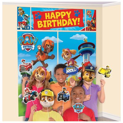 PAW Patrol Scene Setter with Photo Booth Props