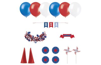Patriotic USA Parade Decorating Kit – 17 Pieces