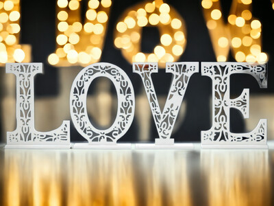 (19.5" x 15.75") PVC "LOVE" Sign