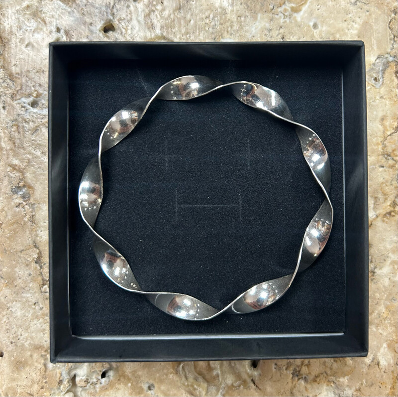 Twisted Bangle
