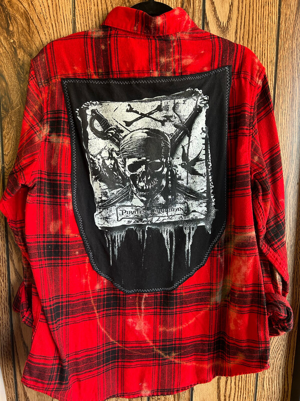Pirates of the Caribbean- Large