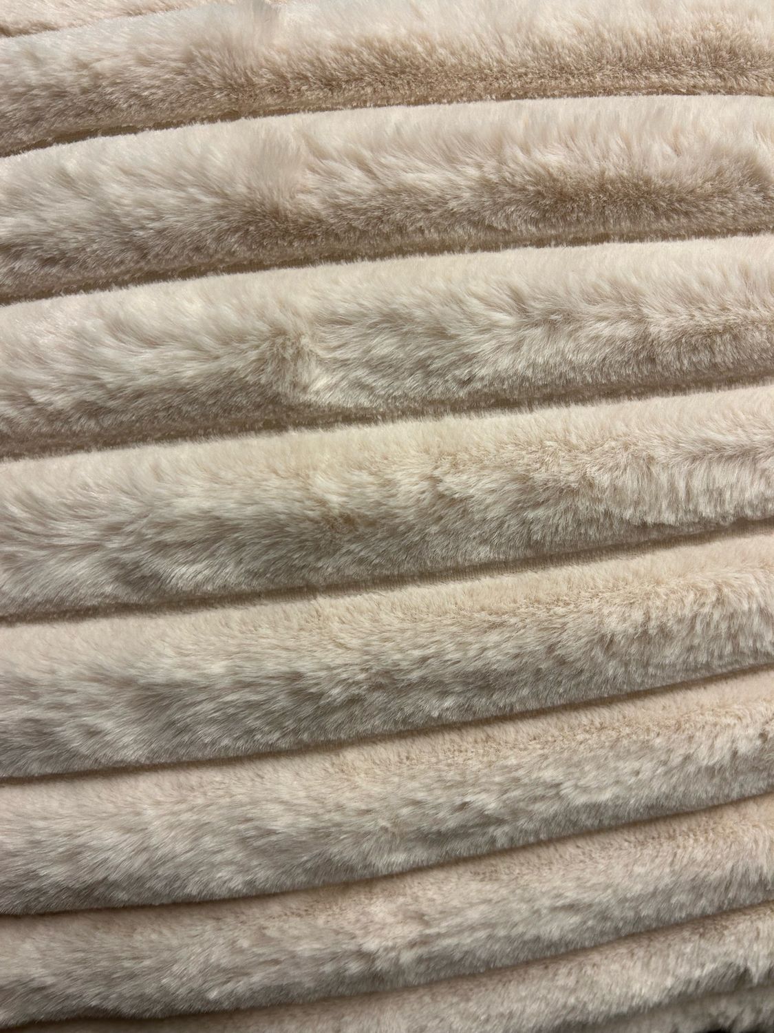 Faux Fur Throw Pillows, Color: Ivory