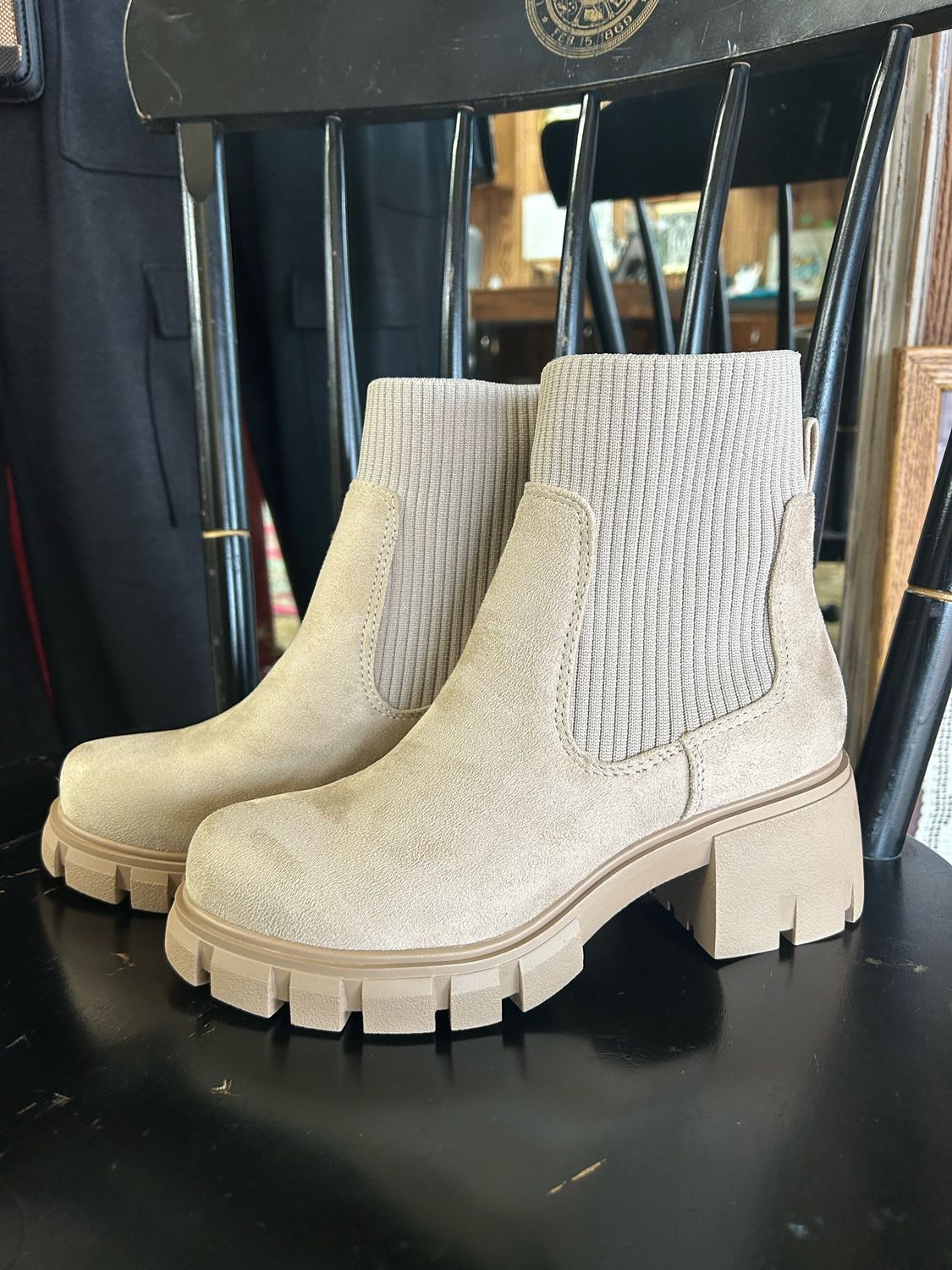 Chelsea Boots