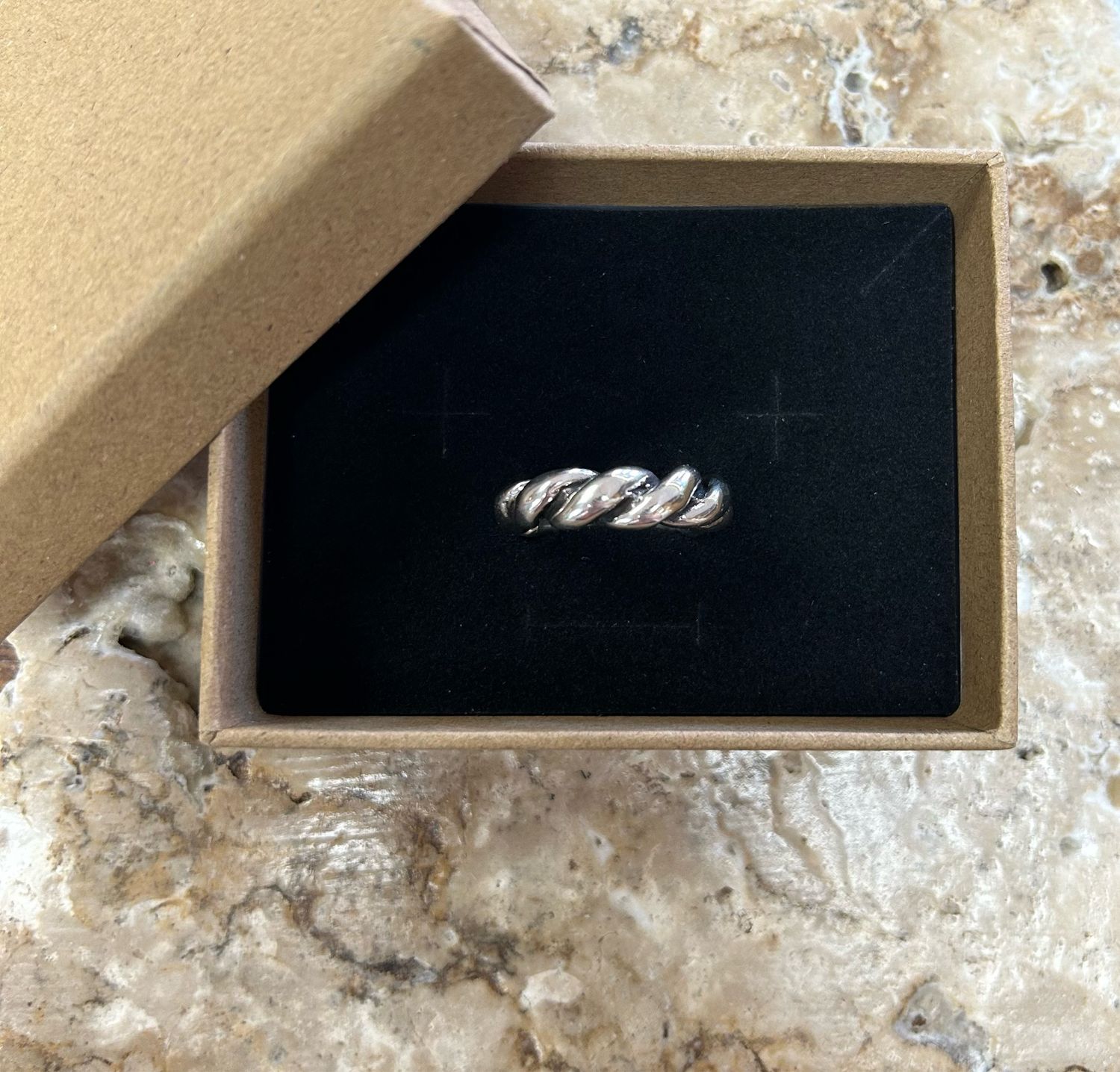 Rope Twisted Ring- Size 8