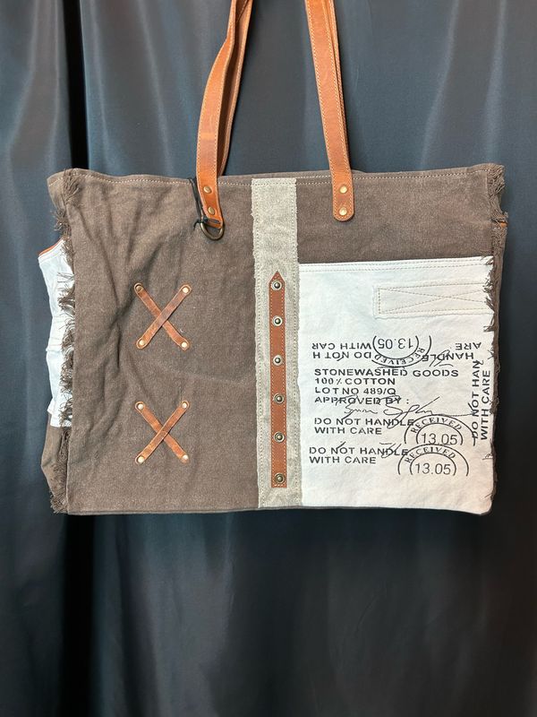 Graded Cotton Farmland Weekender Bag