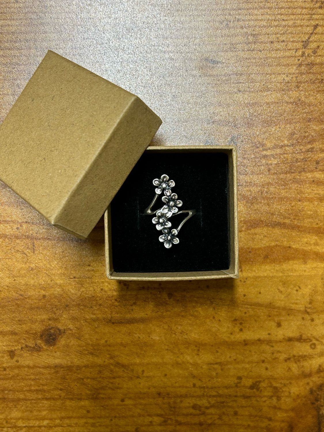 Stacked Flowers Ring - 8.5