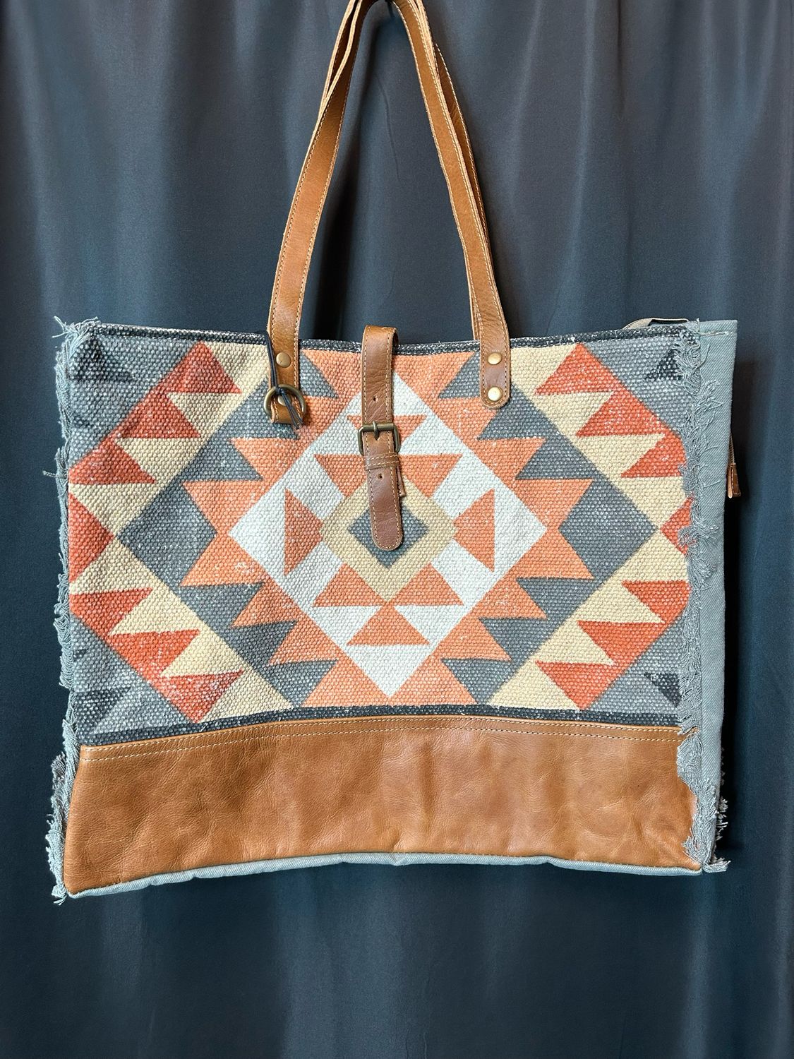 Cosmopolitan Weekender