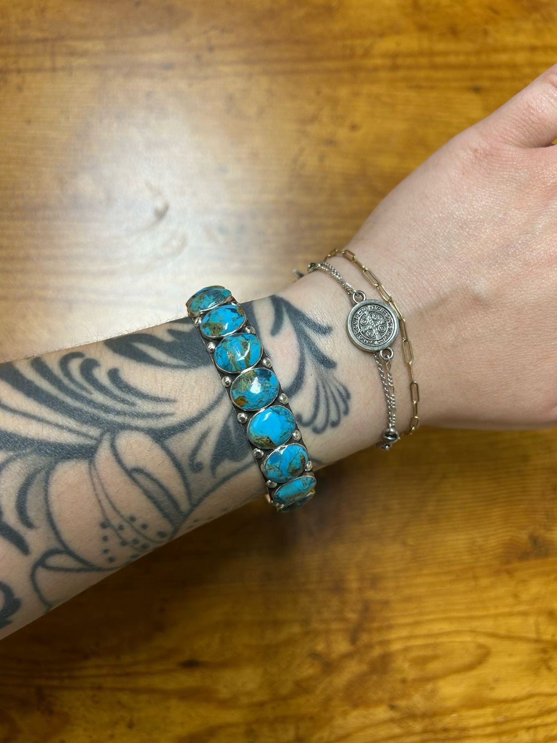 9 Stone Cuff