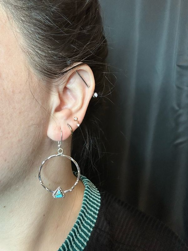 Mini Hammered Hoops w/ Triangles