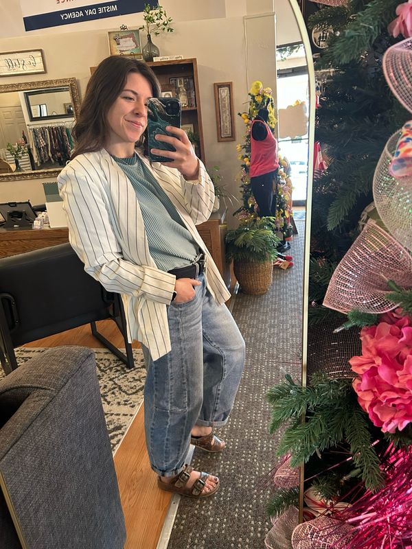 Risen High Rise Crop Barrel Jeans