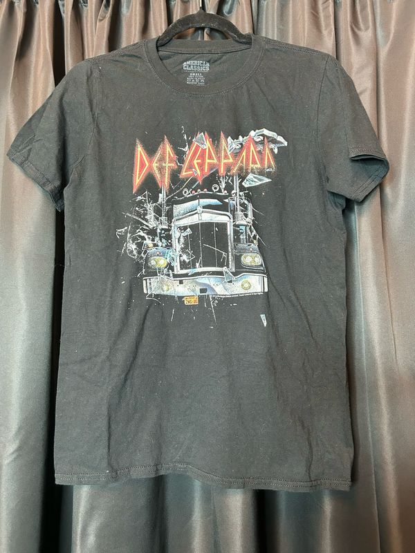Def Leppard Tee - Small
