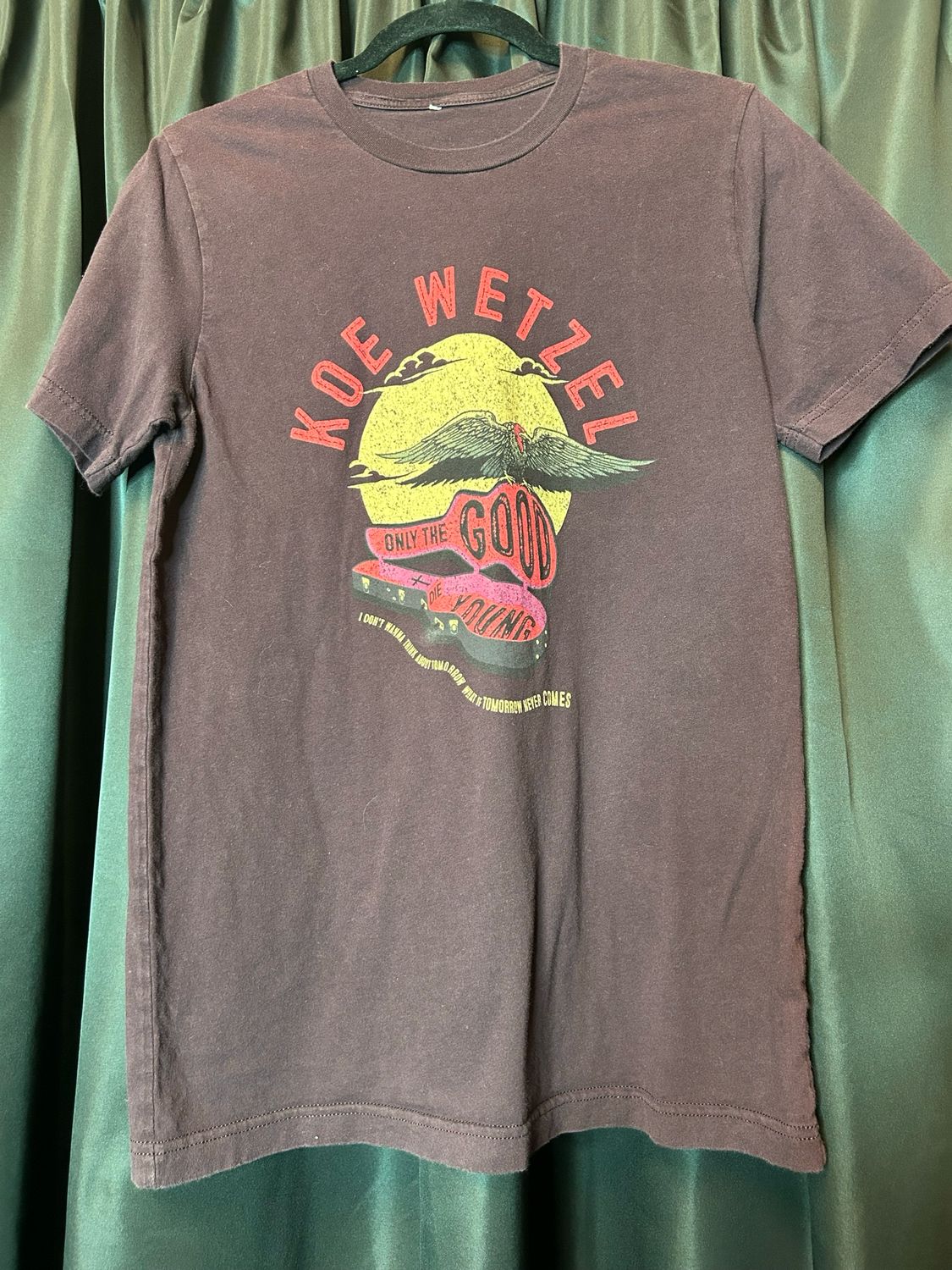 Koe Wetzel Tee - Small