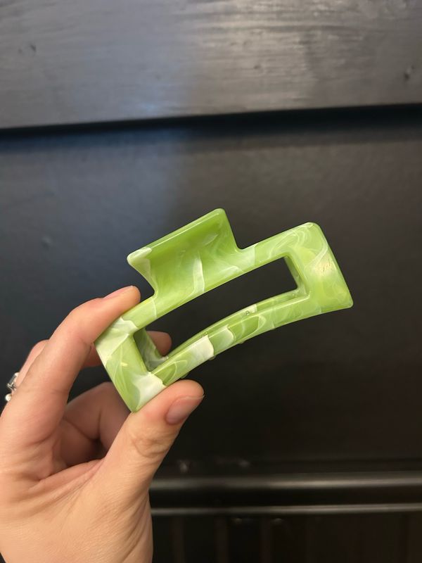 Marbled Claw Clips