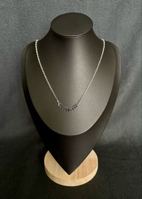 Leaf Bar Necklace