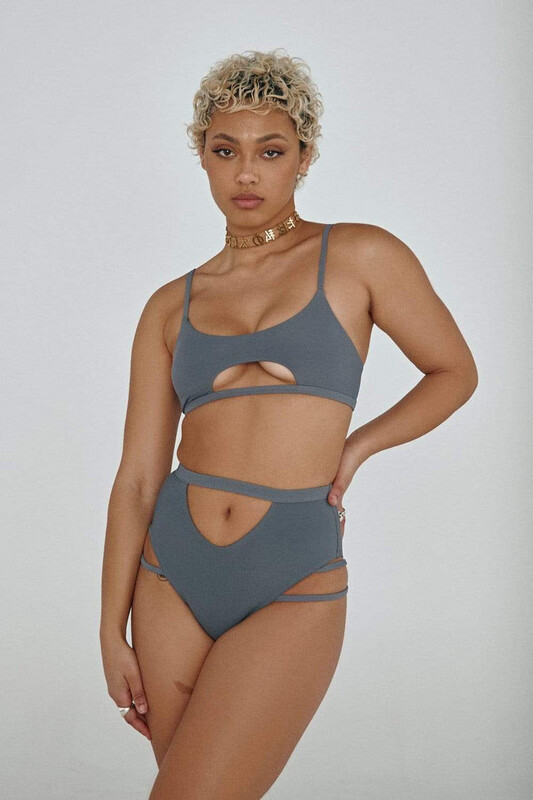 The Valley Bottoms - Ribbed Dark Grey
