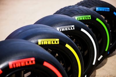 official PIRELLI Formula 1 wheel 1:1 18&#39;&#39; (every compound available)