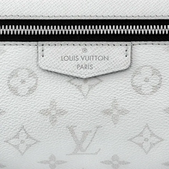 LV OUTDOOR MESSENGER BAG