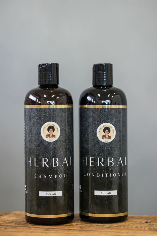 Herbal Shampoo for drandruff and itiching scalp