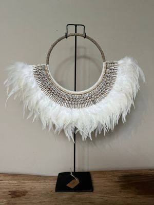 Schelpen ornament met veren