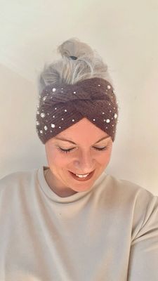 Winter haarband  chocolade bruin met strass en pareltjes