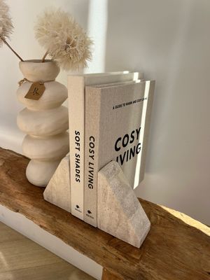 Travertine boekensteun