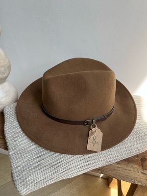 Wollen winterhoed Brown