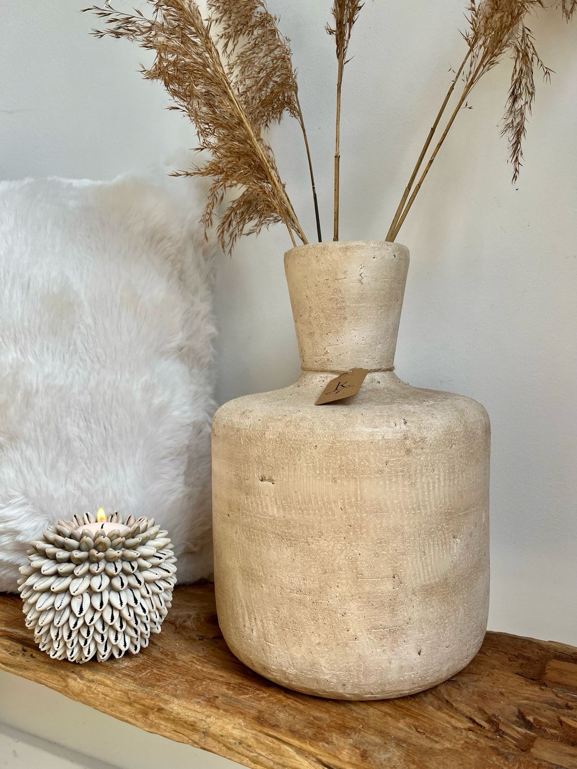 Beige stenen vaas