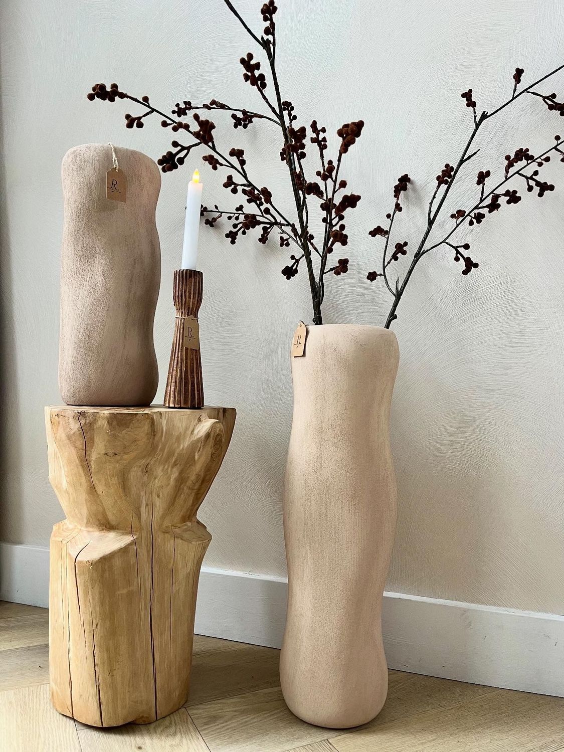 Beige zandstructuur hoge vaas