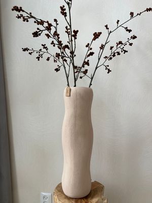 Beige zandstructuur hoge vaas