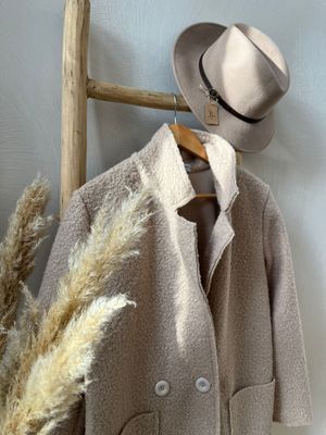Vest lang beige