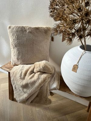Cozy plaid beige