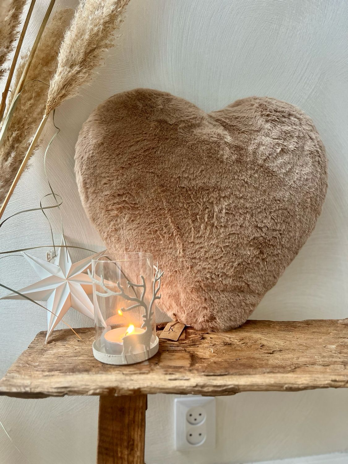 Faux fur hart kussen