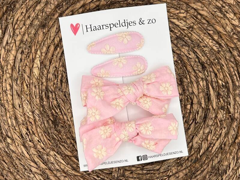 Haarstrik Flo setje 10 - set van twee strikken en twee speldjes - stof/kant - alligatorclip - babyroze