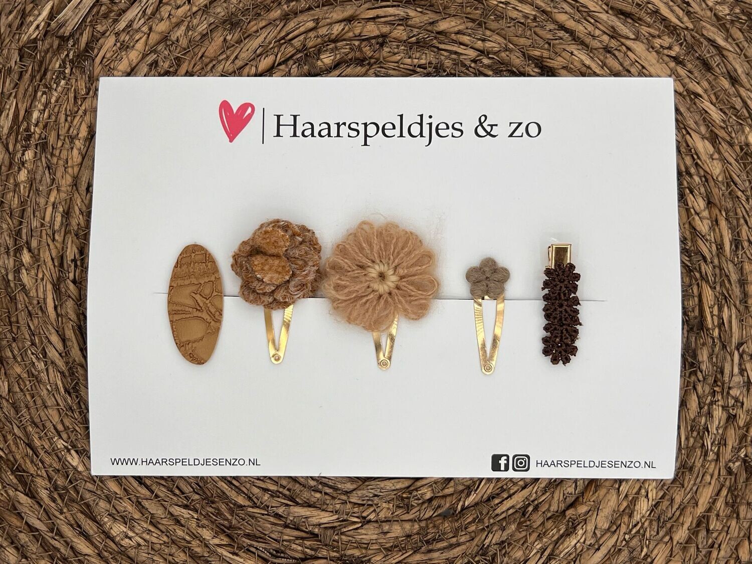 Try-out mix 28 - mix van verschillende speldjes - bruin - 4 cm speldjes