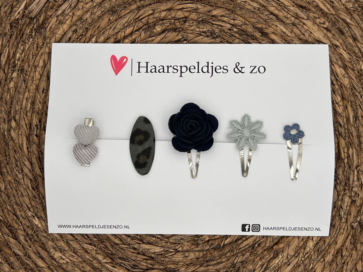 Try-out mix 41 - mix van verschillende speldjes - zwart/grijs - 4 cm speldjes
