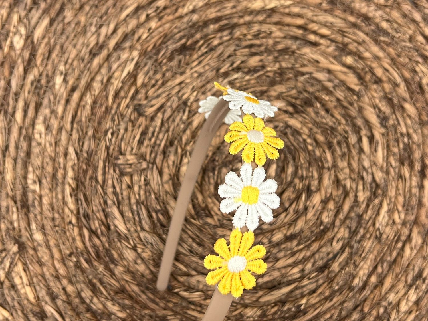 Diadeem - haarband - madeliefjes - geel/wit - bloemen - bloemetjes