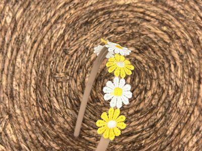 Diadeem - haarband - madeliefjes - geel/wit - bloemen - bloemetjes