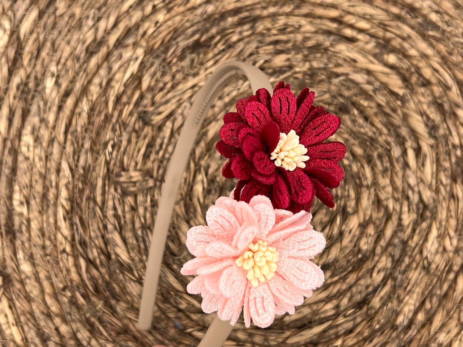 Diadeem blossem - bloemen - flower - khaki kleur diadeem - roze / rood