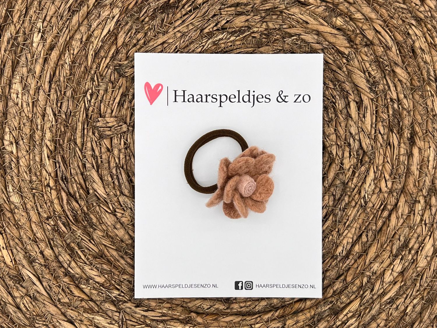 Elastiek - per stuk - hippe kleuren - met bloem - wol - meisjes - blossem - bruin