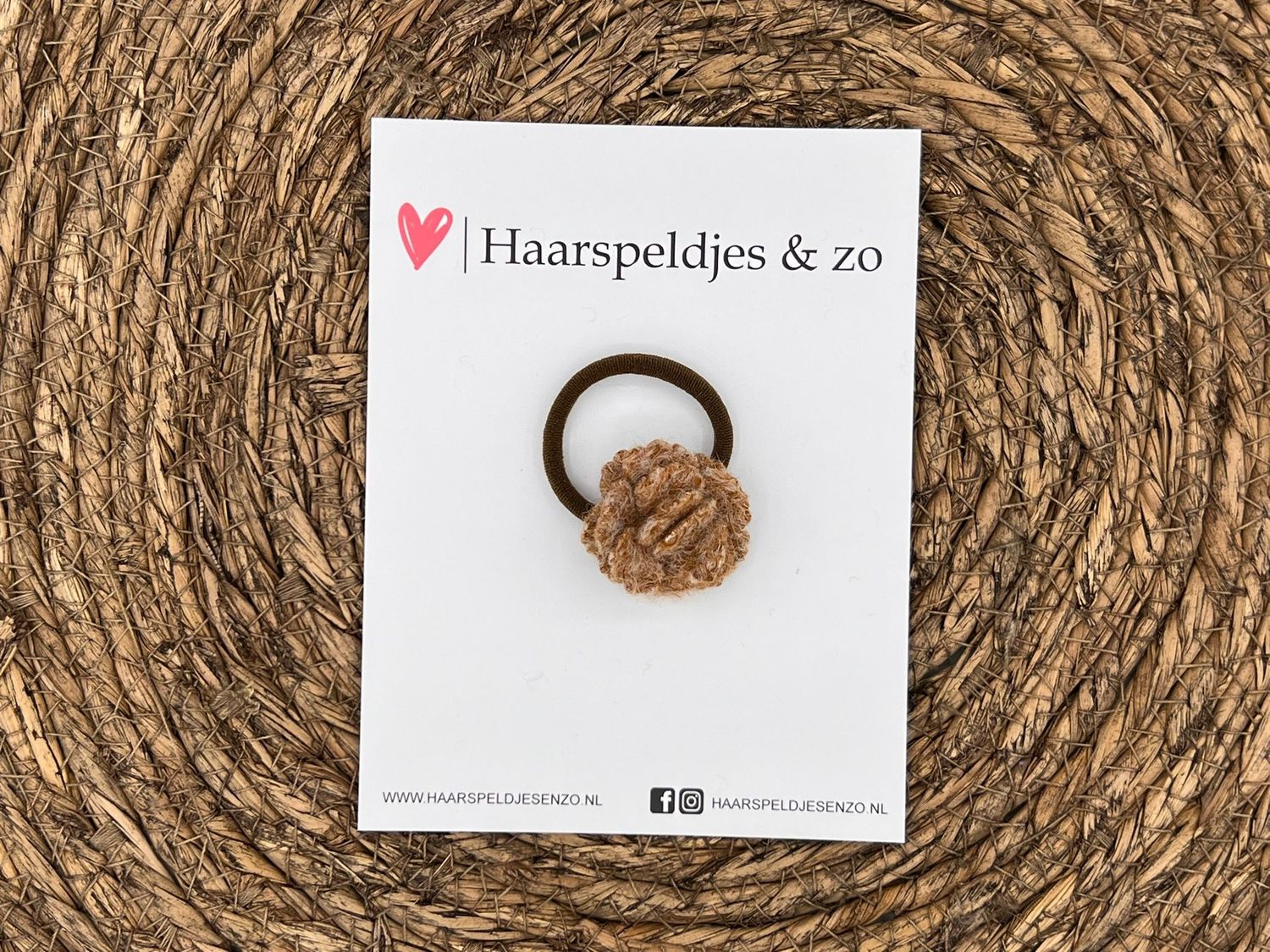 Elastiek - per stuk - hippe kleuren - met bloem - wol - meisjes - blossem - bruin