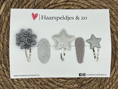 Try-out mix 35 - mix van verschillende speldjes - grijs/zilver - glitters - kerst - feestdagen - 5 cm speldjes